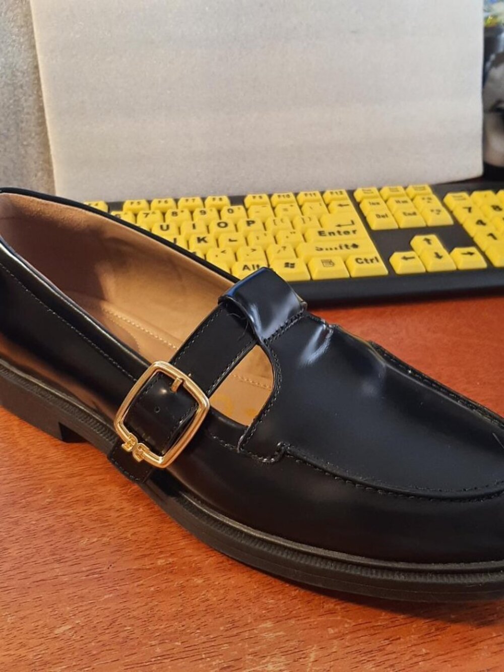NEW TAG ! Sam Edelman Laurs Lug Sole Loafter Side Buckle Black Size 9.5